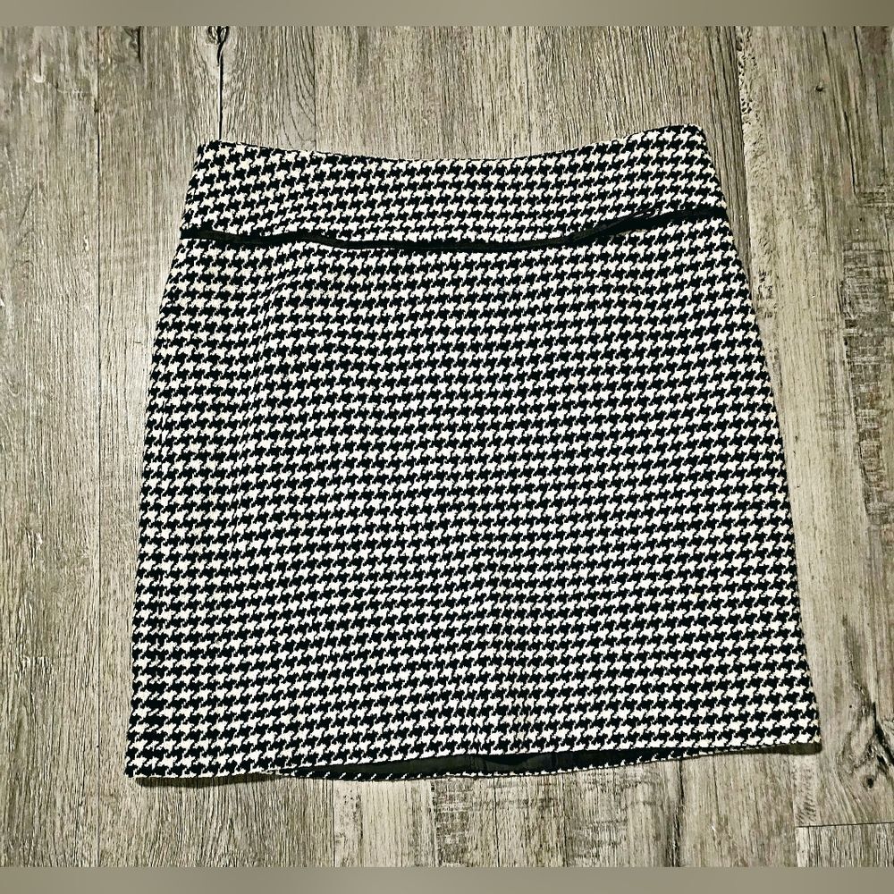 Apostrophe Wool Blend Houndstooth A-Line Mini Skirt 10, preppy, 90s, academia